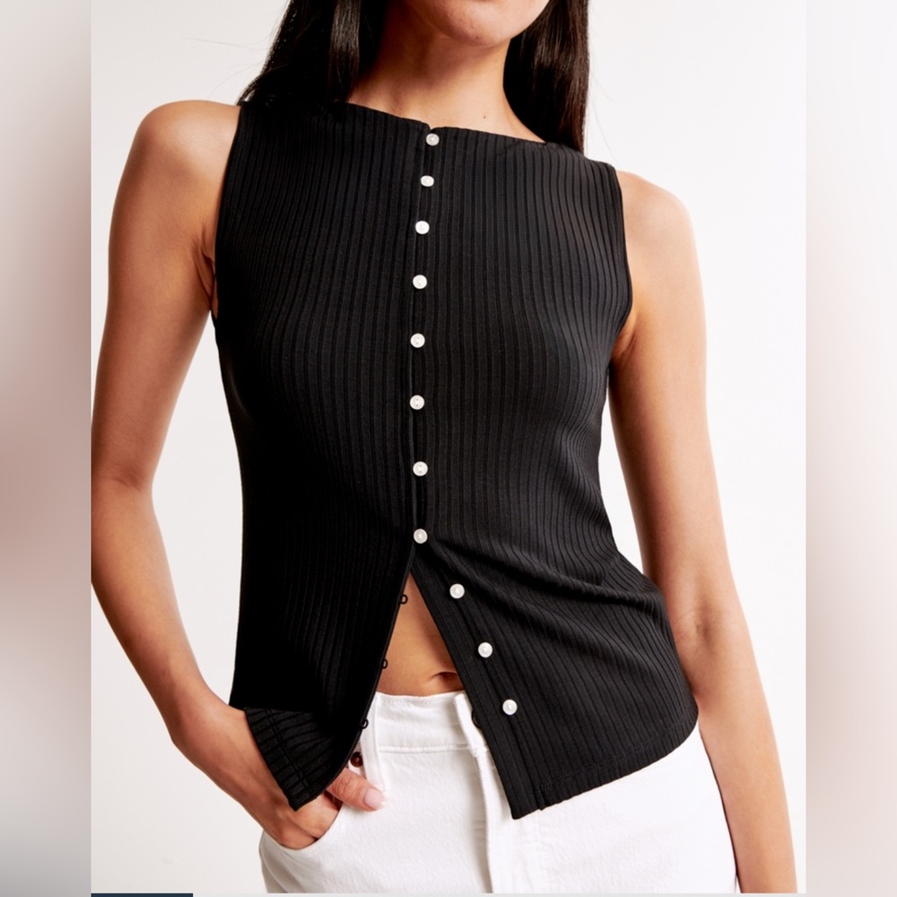 NWT Abercrombie black button up slash top